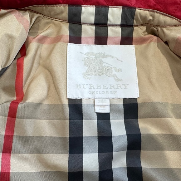 Authentic like new Burberry jacket - Picture 3 of 5